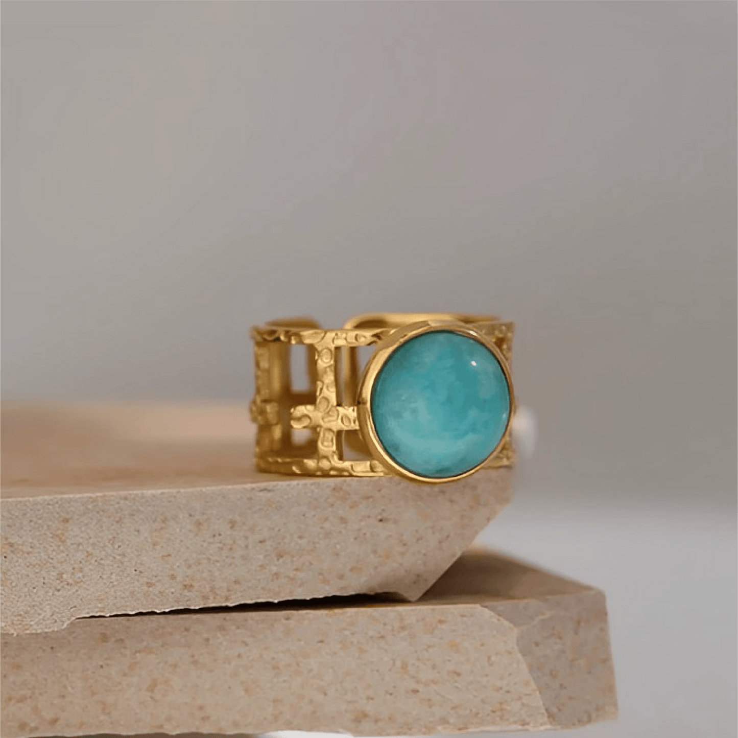 Lustrous Wave Ring