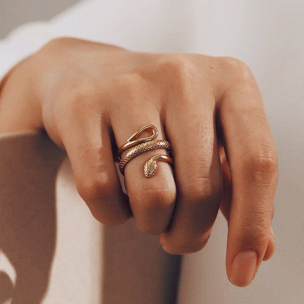 Serpentine Opening Ring