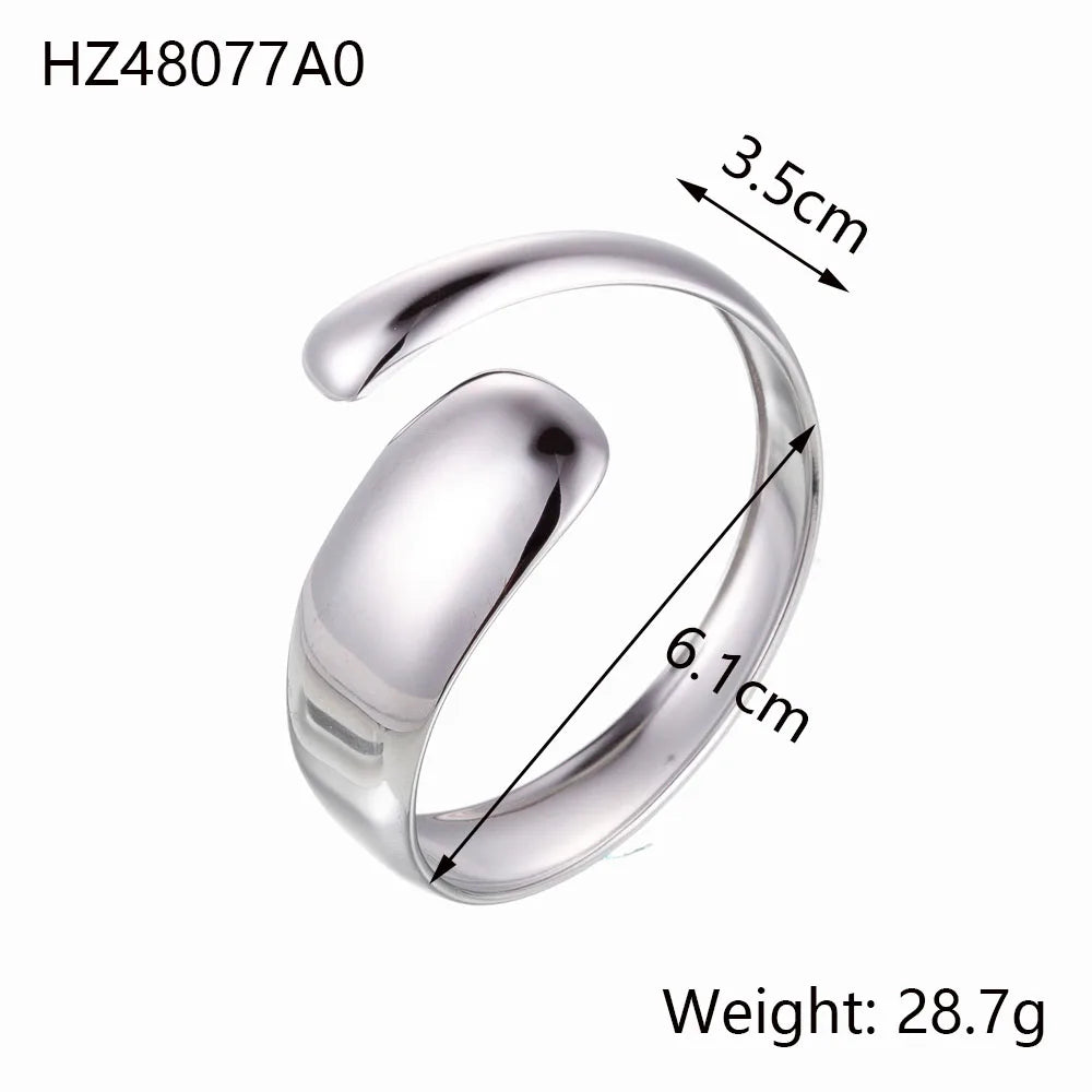 Lucia Cuff